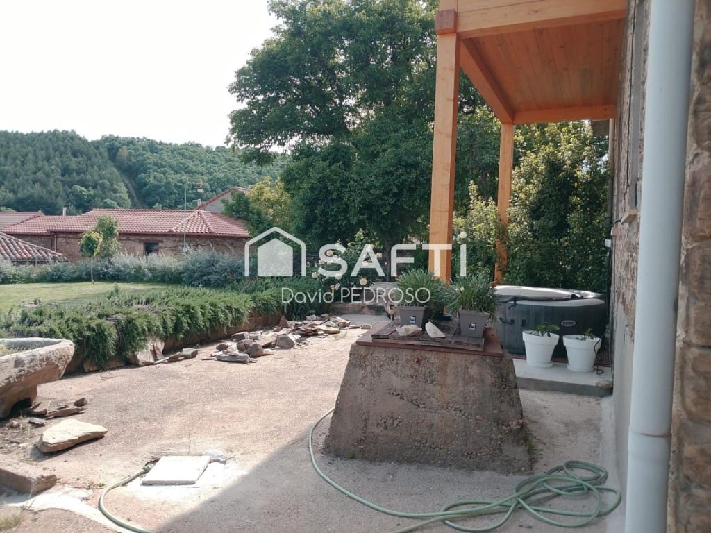 4 soverom Villa til salgs i Santa Maria de Ordas med garasje - € 294 700 (Ref: 9964988)