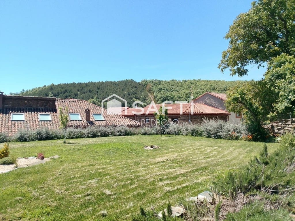 4 soverom Villa til salgs i Santa Maria de Ordas med garasje - € 294 700 (Ref: 9964988)