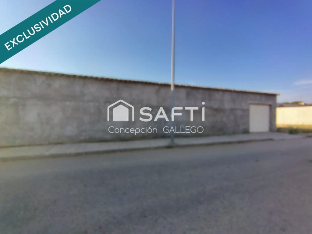 1 bedroom Villa for sale in Arenales de San Gregorio with pool garage - € 33,000 (Ref: 9966340)