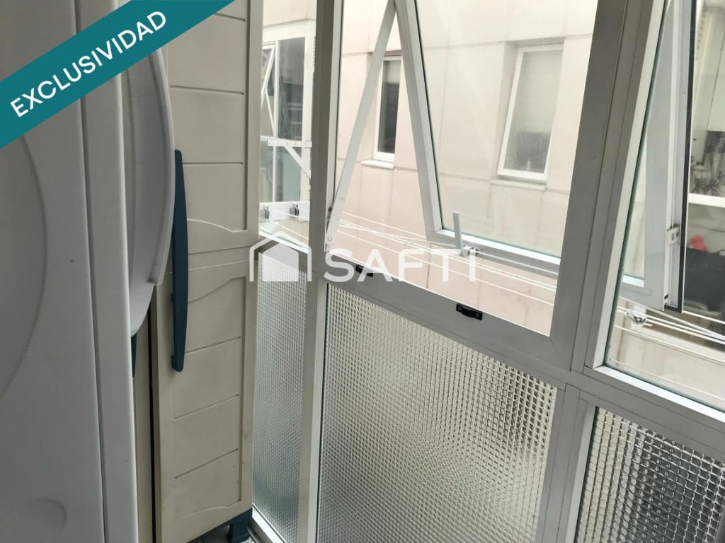 3 bedroom Apartment for sale in Santiago de Compostela - € 250,000 (Ref: 9966342)