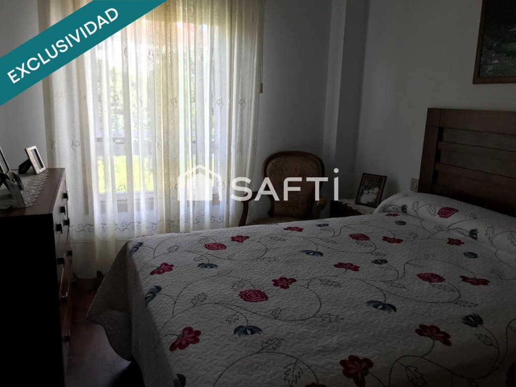 3 bedroom Apartment for sale in Santiago de Compostela - € 250,000 (Ref: 9966342)