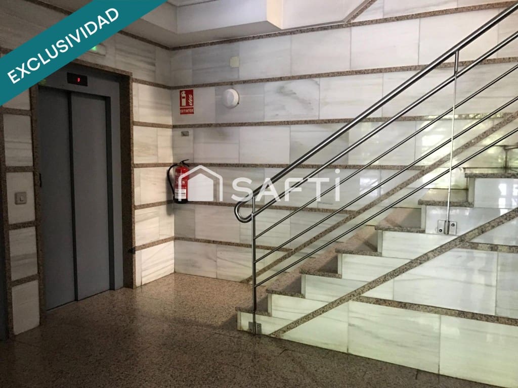3 bedroom Apartment for sale in Santiago de Compostela - € 250,000 (Ref: 9966342)