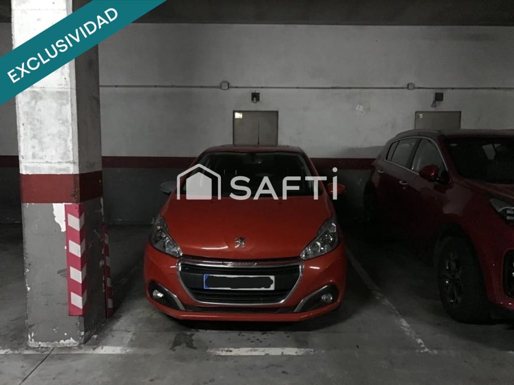 3 bedroom Apartment for sale in Santiago de Compostela - € 250,000 (Ref: 9966342)