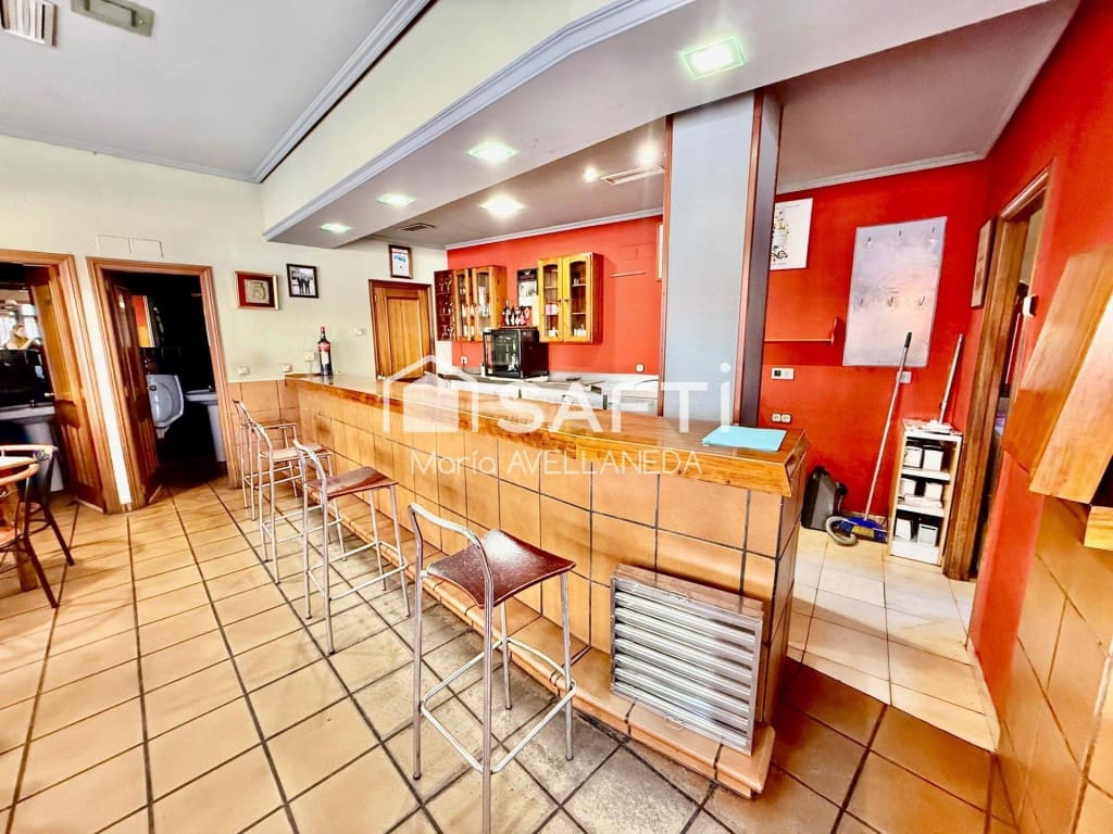Local Commercial à vendre à Valencia de Don Juan - 130 000 € (Ref: 9966345)