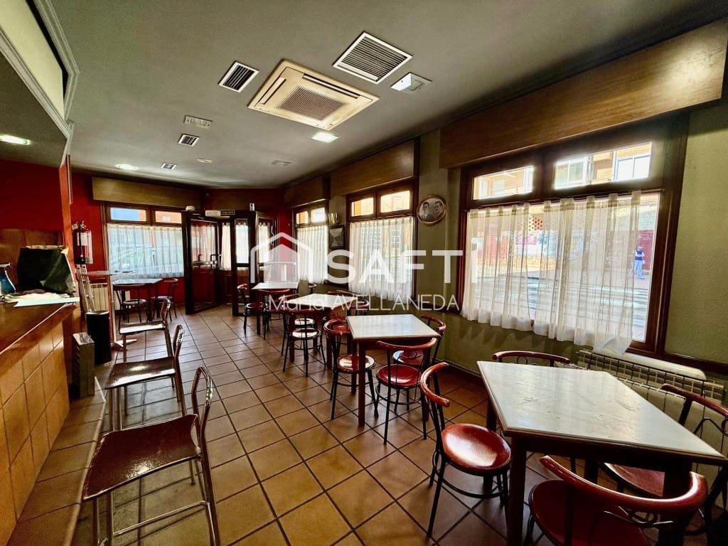 Gewerbe zu vermieten in Valencia de Don Juan - 500 € (Ref: 9966346)