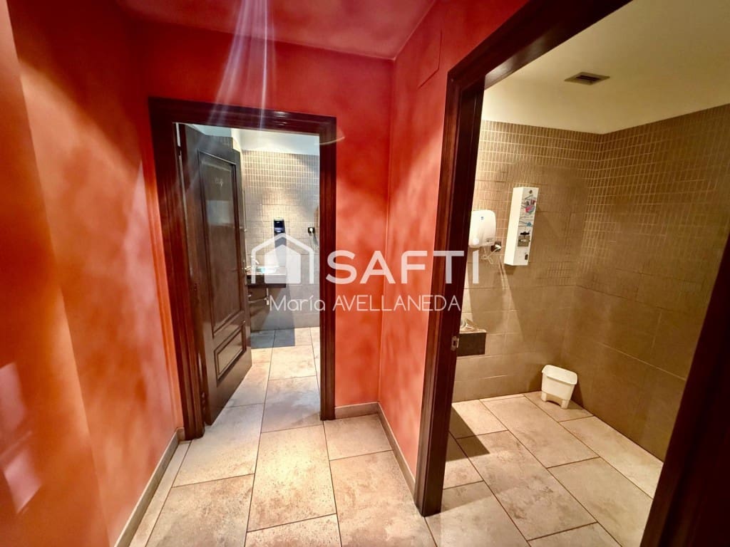 Gewerbe zu vermieten in Valencia de Don Juan - 1.200 € (Ref: 9966347)