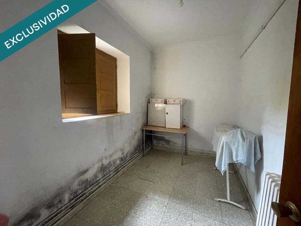 4 soveværelse Rækkehus til salg i Paramo del Sil - € 30.000 (Ref: 9966351)