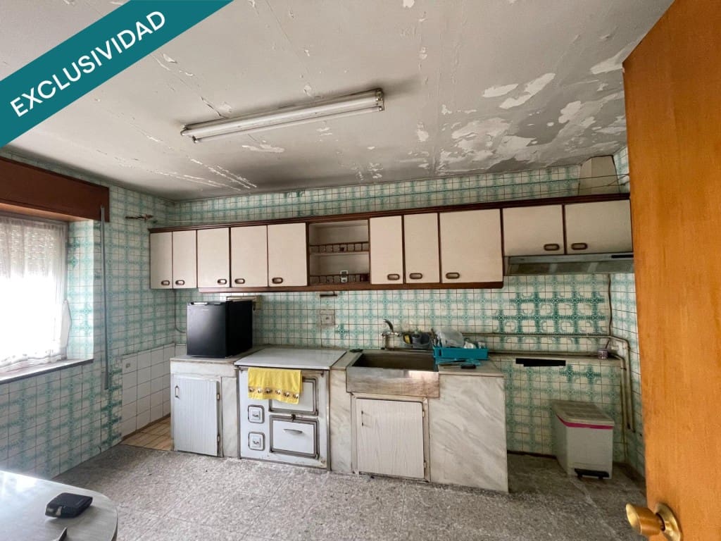 4 soveværelse Rækkehus til salg i Paramo del Sil - € 30.000 (Ref: 9966351)