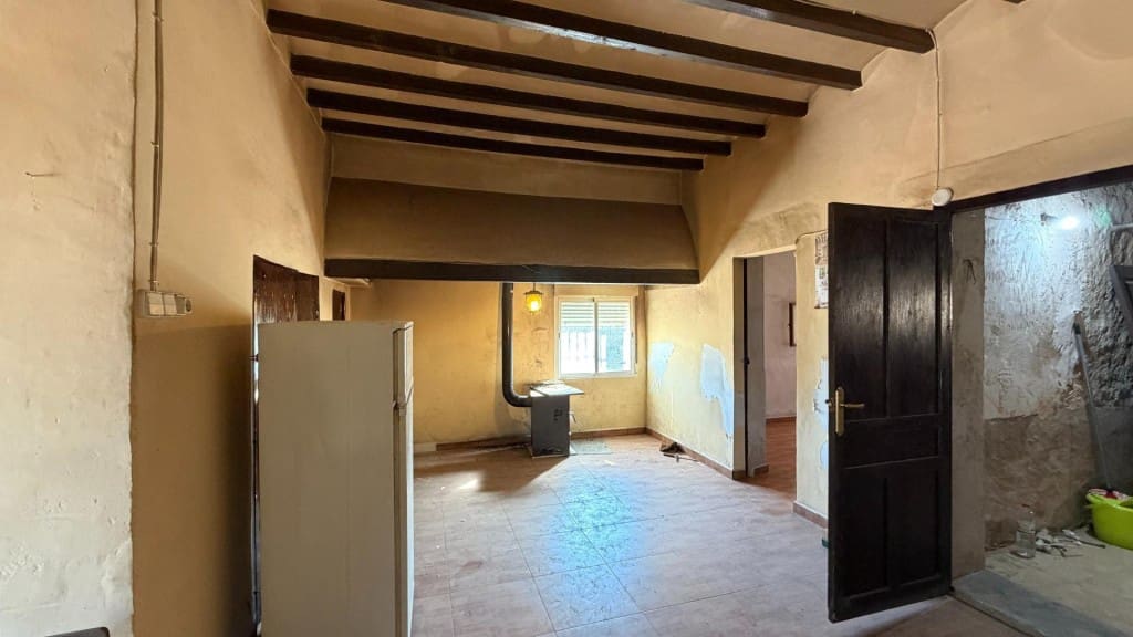 5 soveværelse Finca/Landehus til salg i La Romana med garage - € 149.000 (Ref: 9966352)