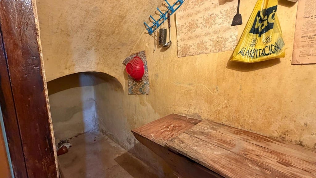 5 soveværelse Finca/Landehus til salg i La Romana med garage - € 149.000 (Ref: 9966352)