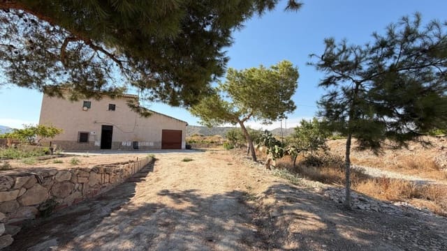 5 soveværelse Finca/Landehus til salg i La Romana med garage - € 149.000 (Ref: 9966352)