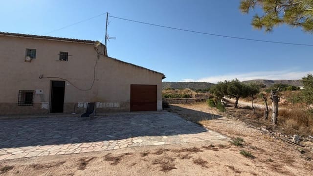 5 soveværelse Finca/Landehus til salg i La Romana med garage - € 149.000 (Ref: 9966352)