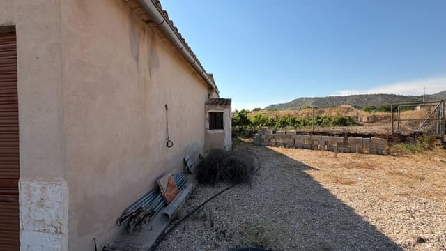 5 soveværelse Finca/Landehus til salg i La Romana med garage - € 149.000 (Ref: 9966352)