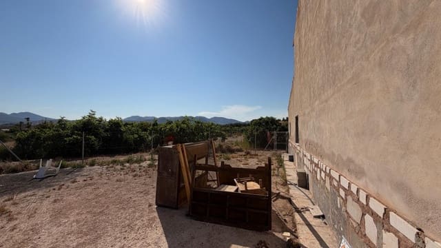 5 soveværelse Finca/Landehus til salg i La Romana med garage - € 149.000 (Ref: 9966352)
