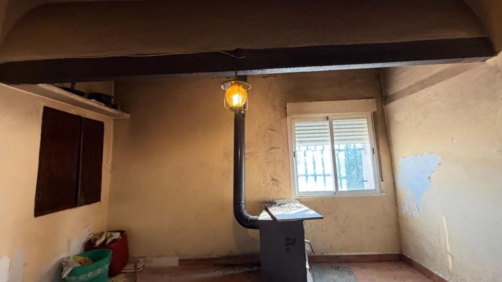 5 soveværelse Finca/Landehus til salg i La Romana med garage - € 149.000 (Ref: 9966352)