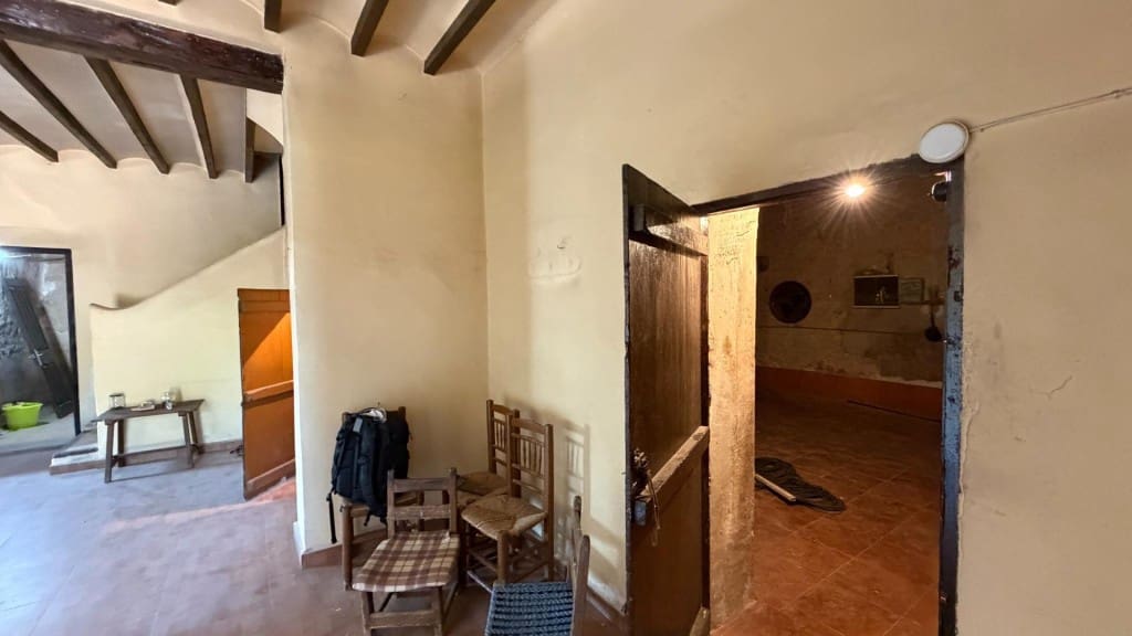 5 soveværelse Finca/Landehus til salg i La Romana med garage - € 149.000 (Ref: 9966352)