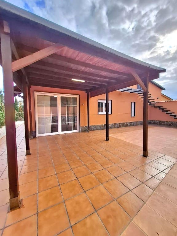 5 soveværelse Villa til salg i Oropesa  - € 269.000 (Ref: 9966353)