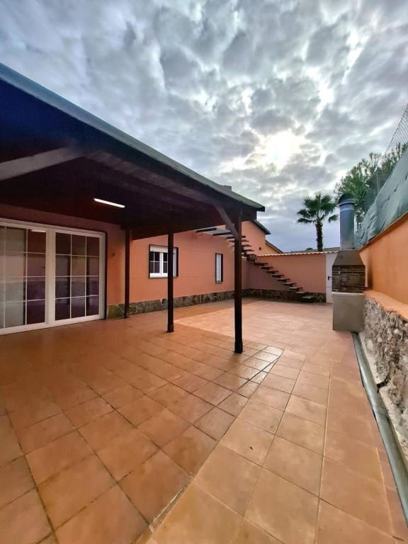 5 soveværelse Villa til salg i Oropesa  - € 269.000 (Ref: 9966353)
