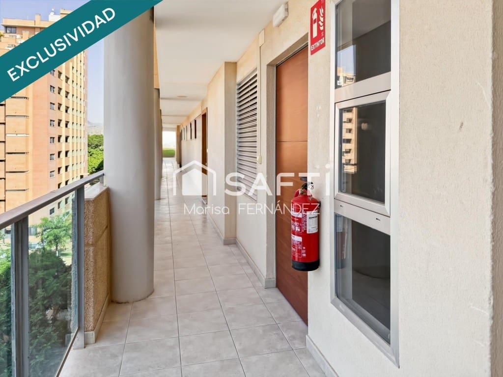 1 bedroom Apartment for sale in La Villajoyosa / Vila Joiosa with pool - € 185,000 (Ref: 9966354)