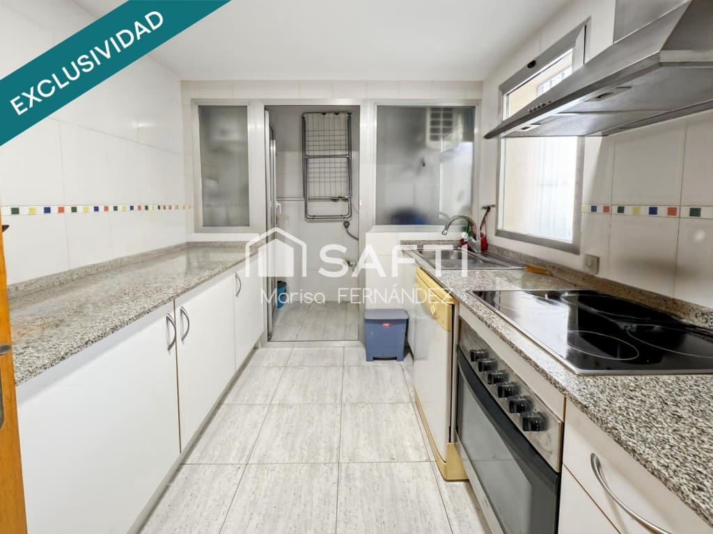 1 bedroom Apartment for sale in La Villajoyosa / Vila Joiosa with pool - € 185,000 (Ref: 9966354)