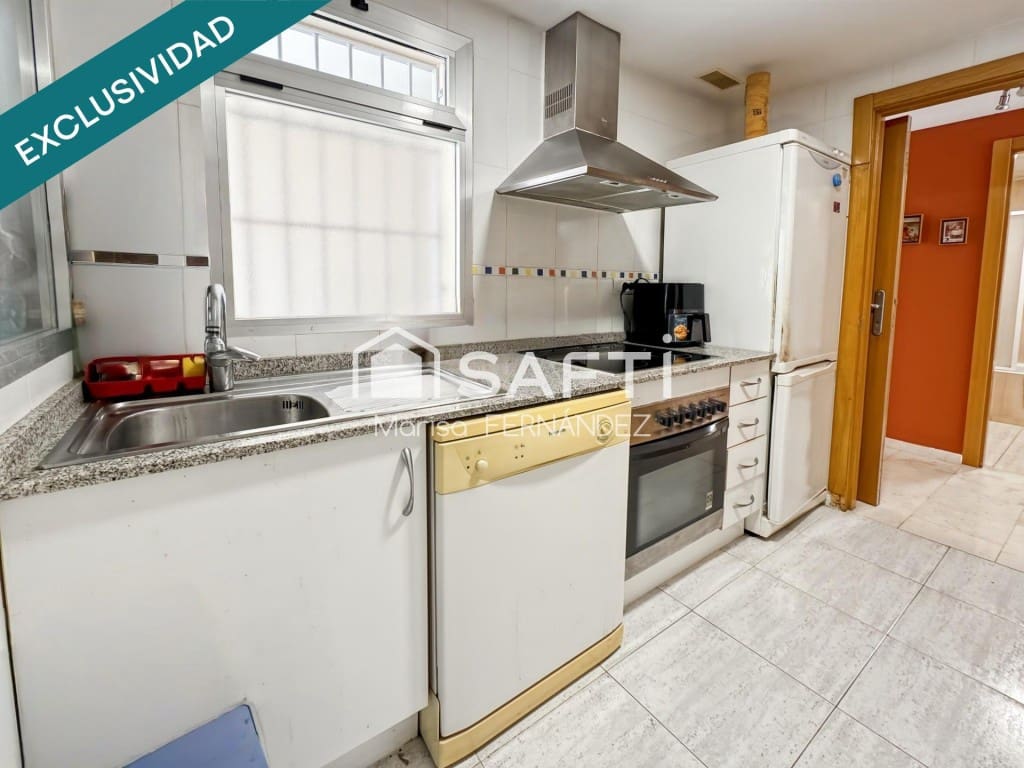 1 bedroom Apartment for sale in La Villajoyosa / Vila Joiosa with pool - € 185,000 (Ref: 9966354)