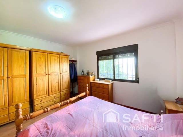 5 bedroom Finca/Country House for sale in Yátova - € 280,000 (Ref: 9970316)