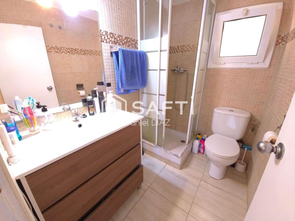 3 bedroom Apartment for sale in Badalona - € 135,000 (Ref: 9973032)