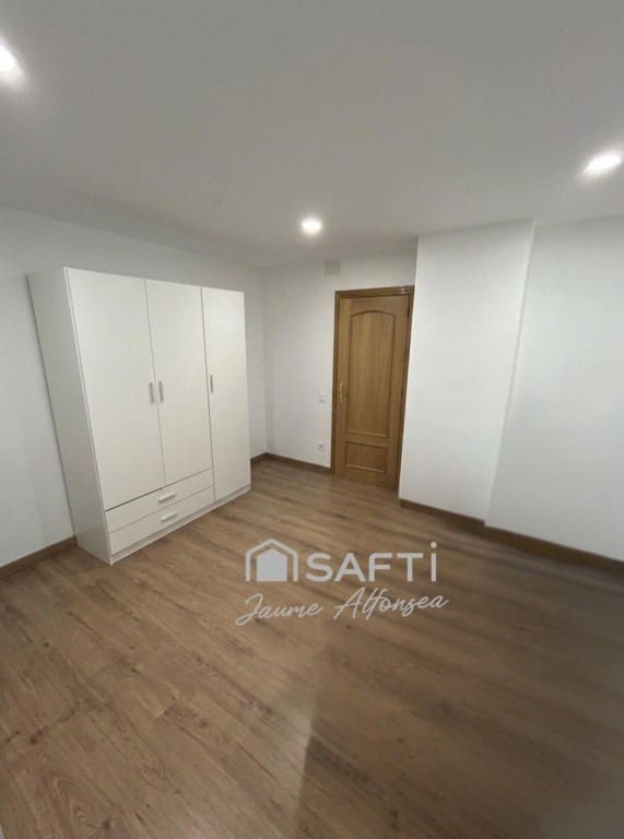 3 bedroom Apartment for sale in Viladecans - € 265,900 (Ref: 9973035)