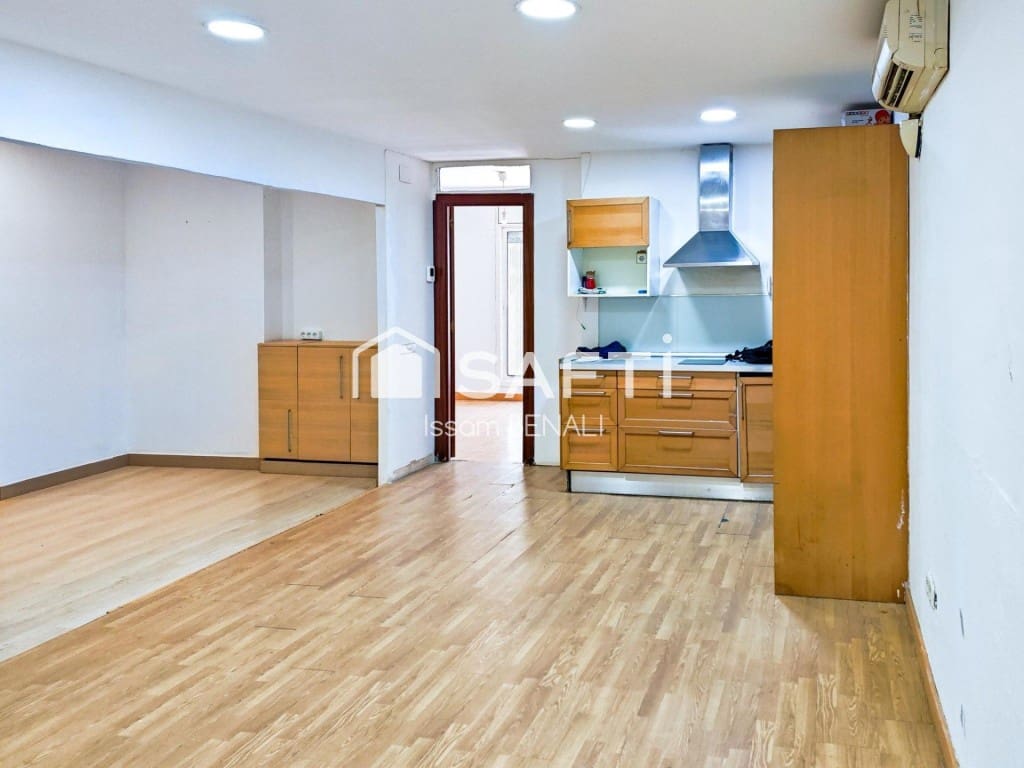 3 sypialnia Apartament na sprzedaż w Miasto Barcelona - 230 000 € (Ref: 9973036)