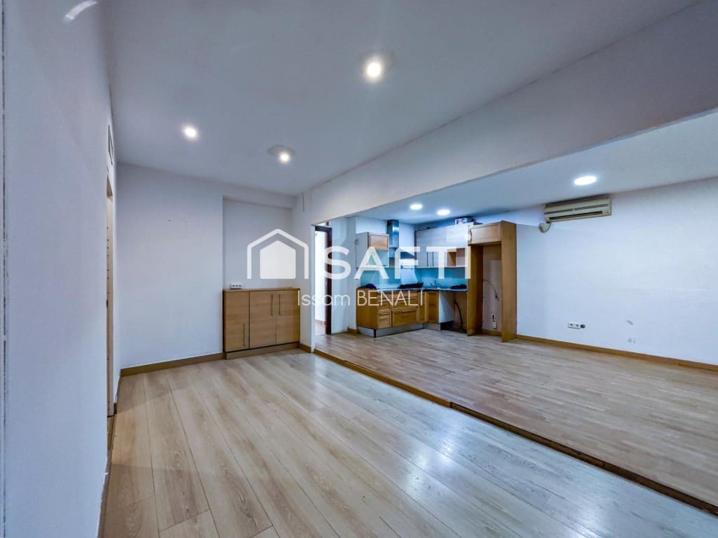 3 sypialnia Apartament na sprzedaż w Miasto Barcelona - 230 000 € (Ref: 9973036)