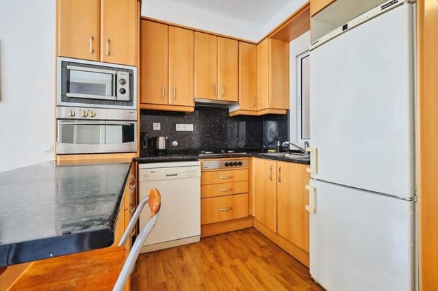 2 Zimmer Apartment zu verkaufen in Sant Antoni, Barcelona Stadt - 380.000 € (Ref: 9975026)