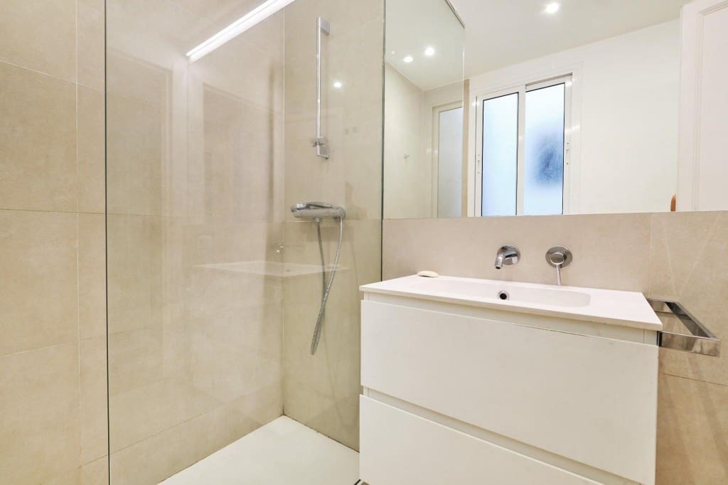 2 soverom Leilighet til salgs i Barcelona by - € 380 000 (Ref: 9975026)