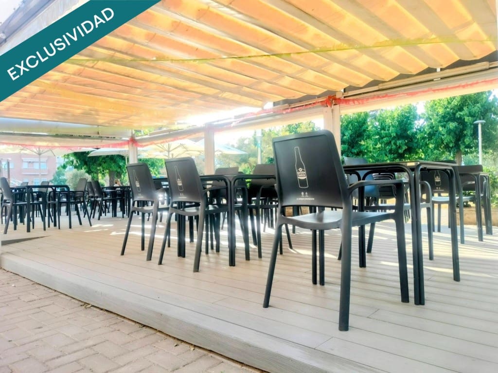 Kommersiell til salgs i Pineda de Mar - € 235 000 (Ref: 9975027)