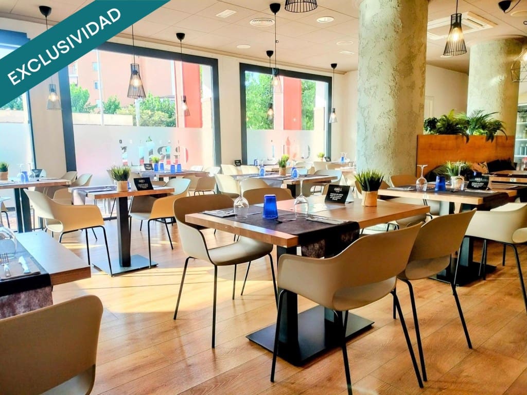 Kommersiell til salgs i Pineda de Mar - € 235 000 (Ref: 9975027)