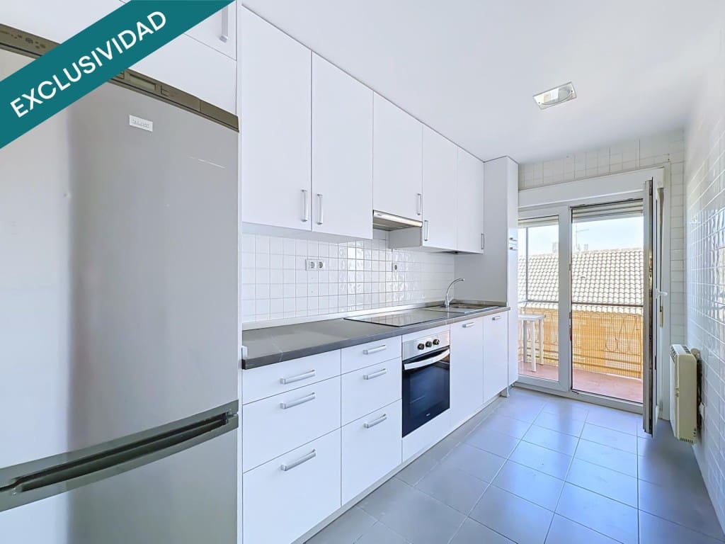 2 bedroom Apartment for sale in San Sebastian de los Reyes - € 330,000 (Ref: 9975029)