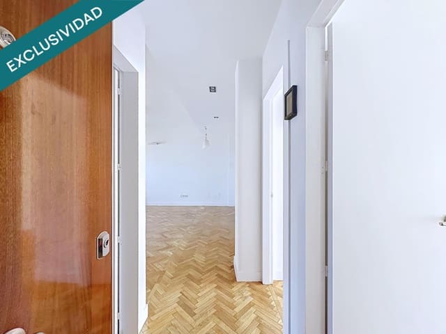 Apartamento de 2 habitaciones en San Sebastián de los Reyes en venta - 330.000 € (Ref: 9975029)