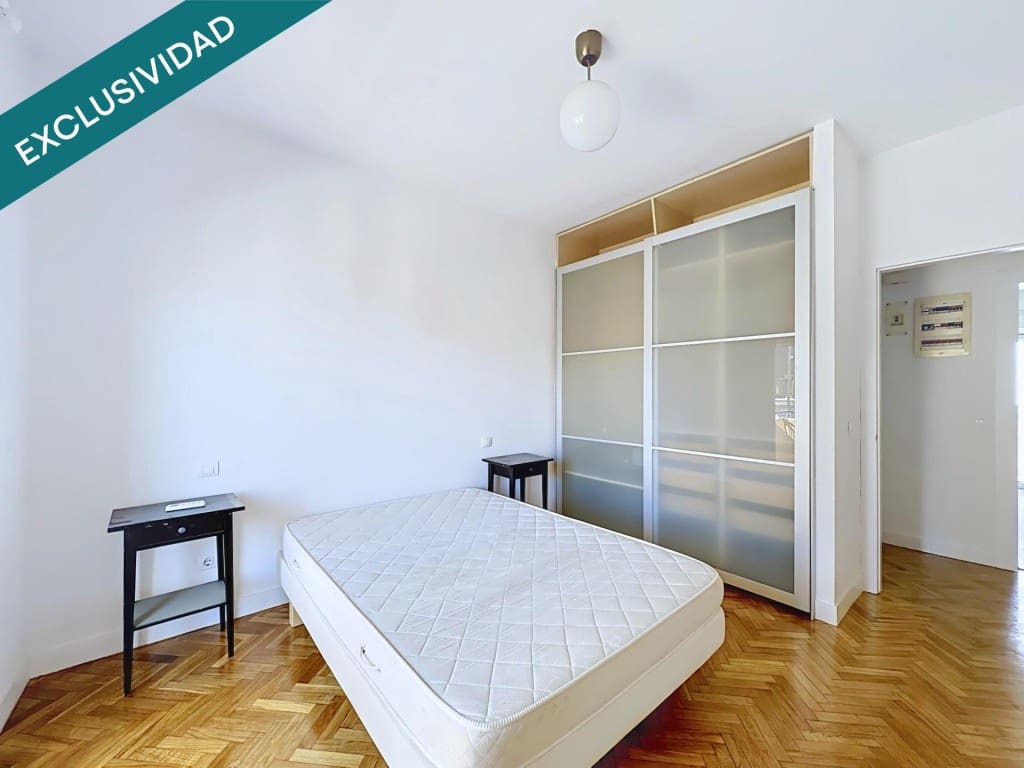 2 bedroom Apartment for sale in San Sebastian de los Reyes - € 330,000 (Ref: 9975029)