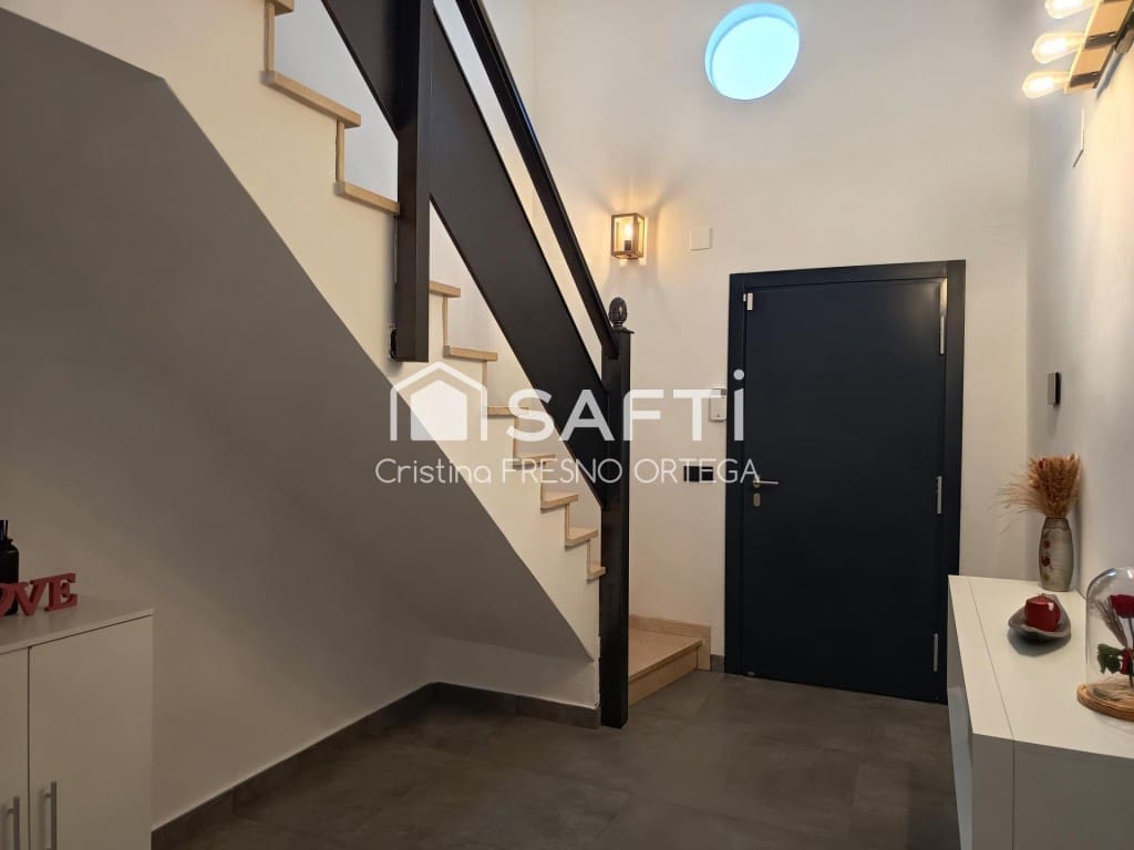 4 soverom Villa til salgs i Els Pallaresos med svømmebasseng garasje - € 548 000 (Ref: 9975030)