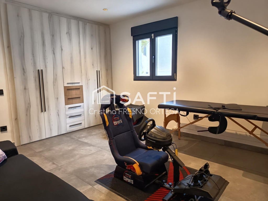 4 soverom Villa til salgs i Els Pallaresos med svømmebasseng garasje - € 548 000 (Ref: 9975030)