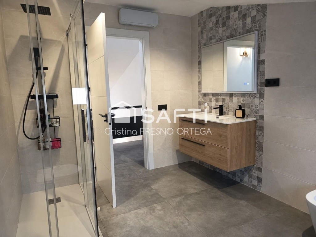 4 soverom Villa til salgs i Els Pallaresos med svømmebasseng garasje - € 548 000 (Ref: 9975030)