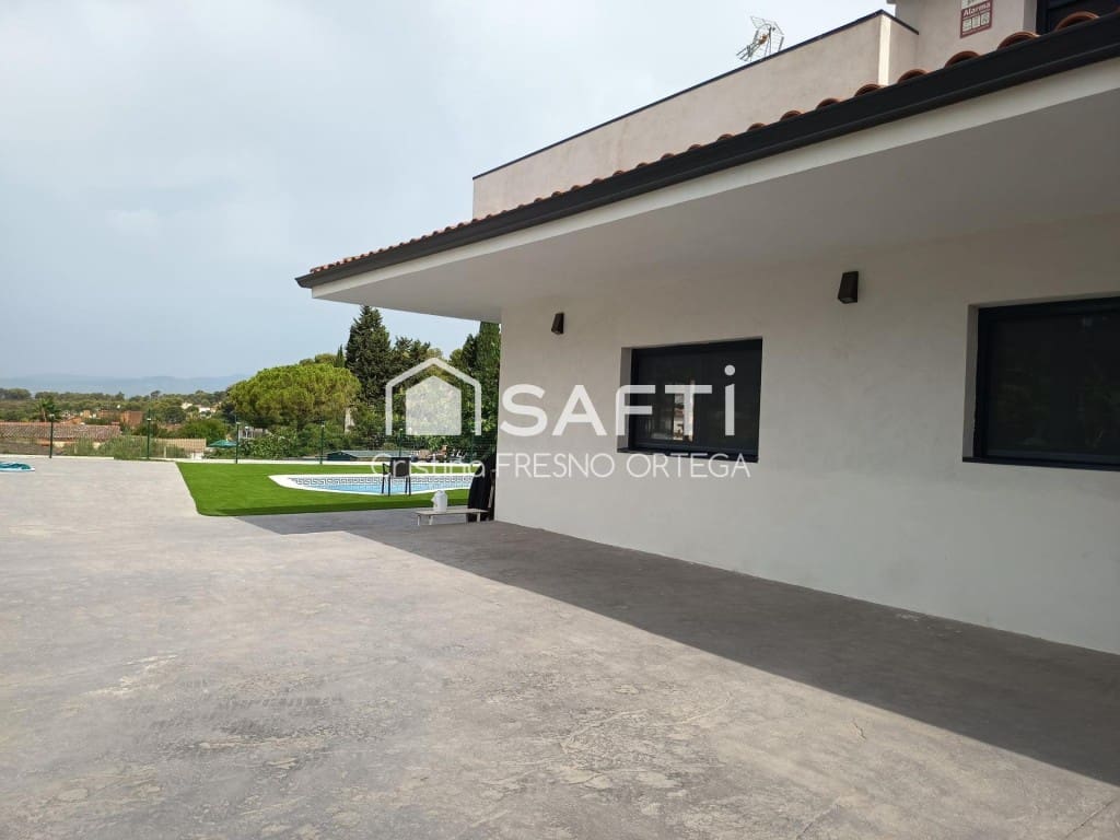 4 soverom Villa til salgs i Els Pallaresos med svømmebasseng garasje - € 548 000 (Ref: 9975030)
