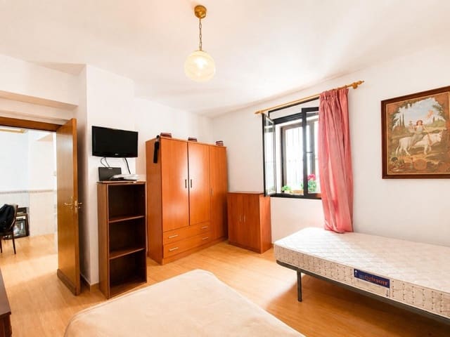 6 soverom Finca/Herregård til salgs i Alcalá la Real - € 70 000 (Ref: 9975031)