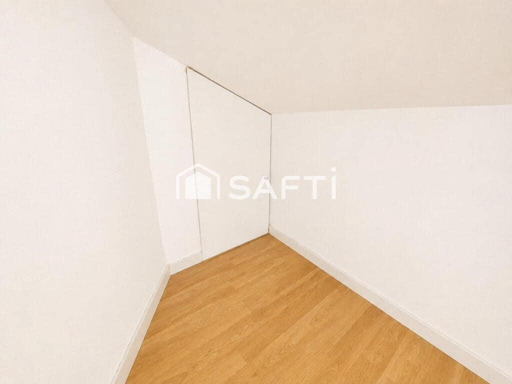 3 bedroom Flat for sale in Manresa - € 210,000 (Ref: 9975036)