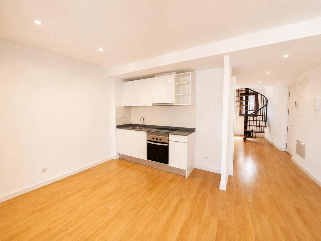 3 bedroom Flat for sale in Manresa - € 210,000 (Ref: 9975036)