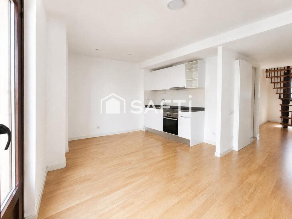 Piso de 3 habitaciones en Manresa en venta - 210.000 € (Ref: 9975036)