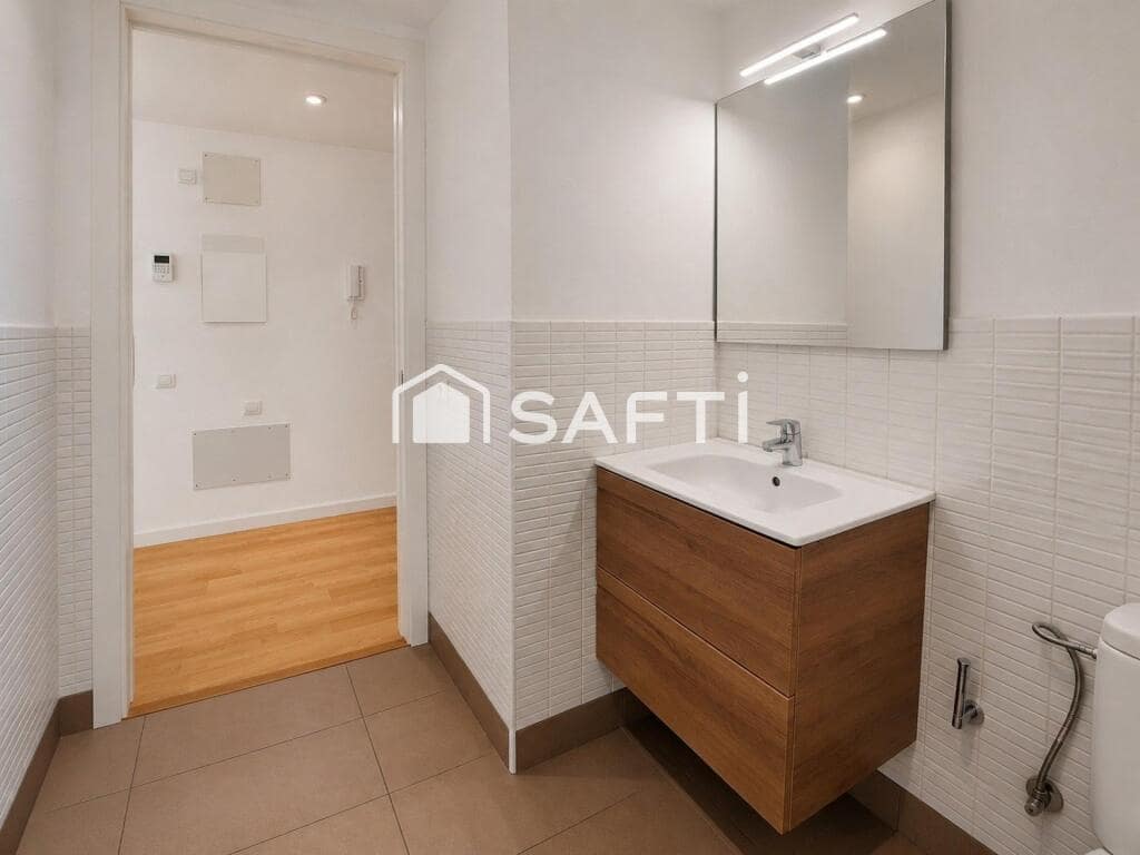 Piso de 3 habitaciones en Manresa en venta - 210.000 € (Ref: 9975036)