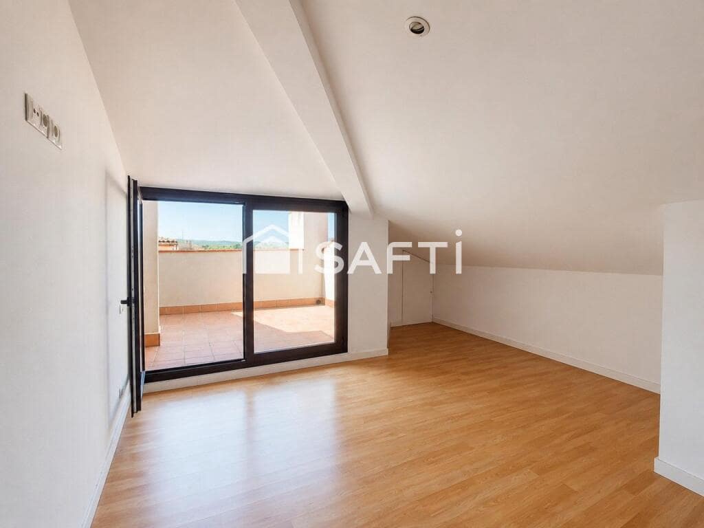 Piso de 3 habitaciones en Manresa en venta - 210.000 € (Ref: 9975036)