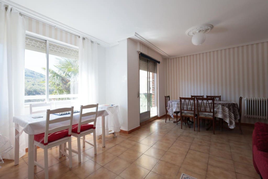 3 soveværelse Lejlighed til salg i Torre del Bierzo - € 45.000 (Ref: 9975037)