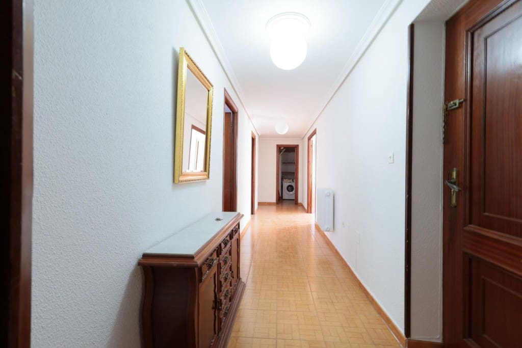 3 soveværelse Lejlighed til salg i Torre del Bierzo - € 45.000 (Ref: 9975037)