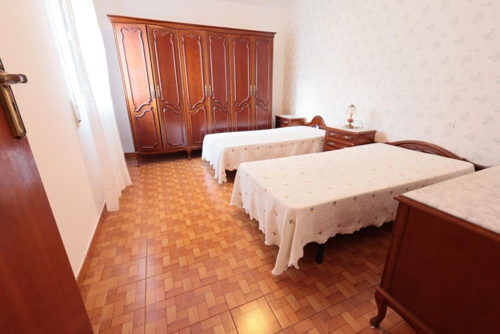 3 soveværelse Lejlighed til salg i Torre del Bierzo - € 45.000 (Ref: 9975037)
